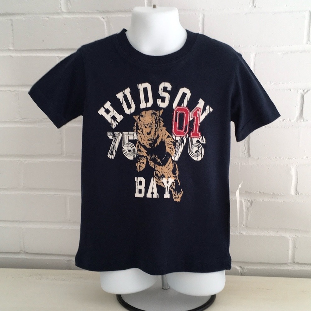New With Tags Size 2T Toddler Boys Hudson Baby Navy Graphic Tee